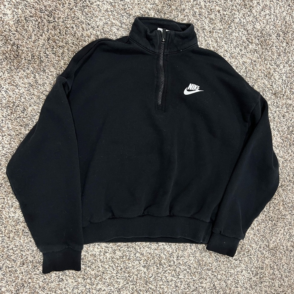 Nike Youth medium cropped black zip in good preowned used condition adult XS